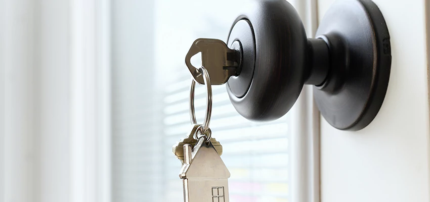 Bifold Door Knob Replacement in South Whittier, California