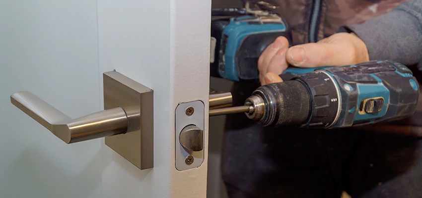 Broken Door Handle Lock Repair in South Whittier, California